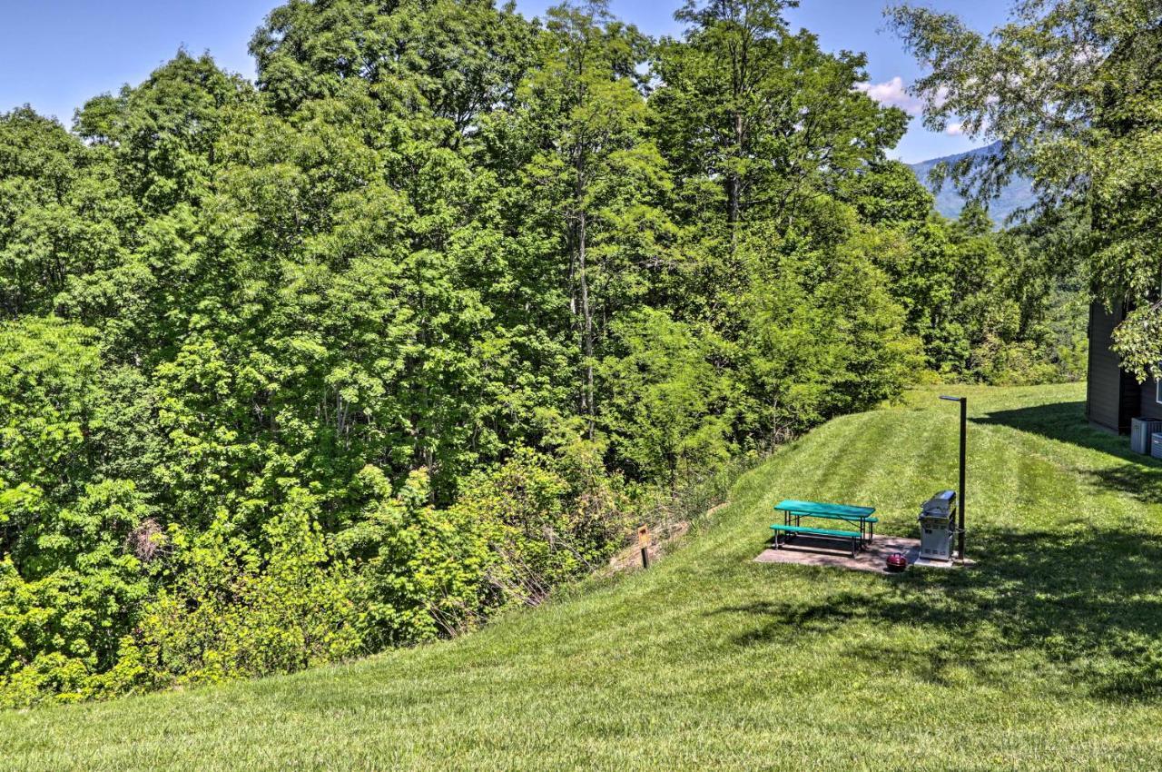 Condo With Pool And Grill Access About 4 Mi To Gatlinburg! Kültér fotó